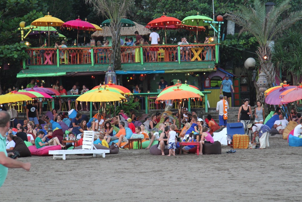 2013-08-06_18-16-34_Seminyak_MarkDorn